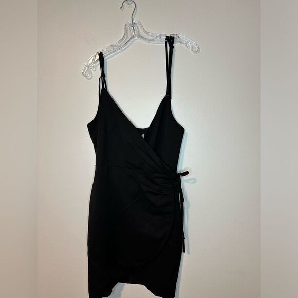4TH & RECKLESS Pearl Black Tie-Strap Wrap Mini Dress S Dark Romantic Date Night - Picture 4 of 7